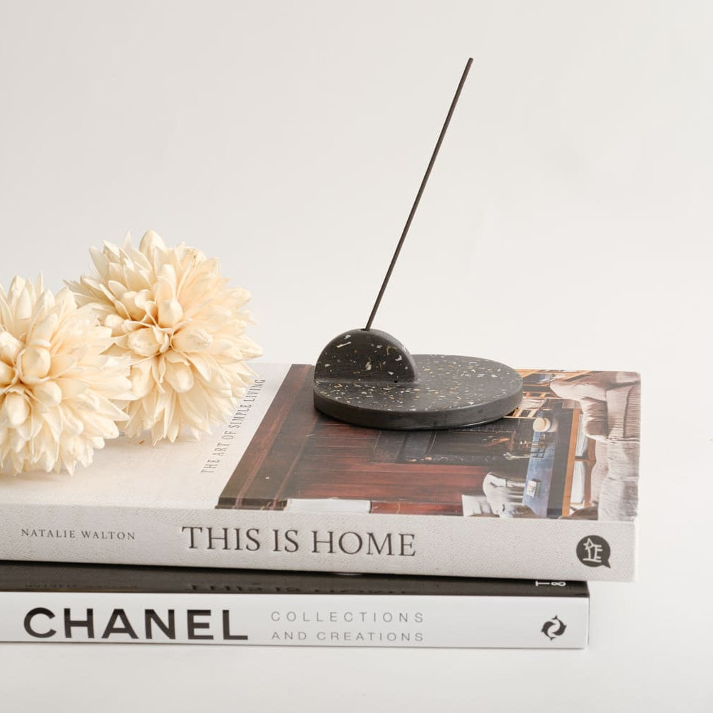 PORTA INCENSO MINIMALISTA - CONCHIGLIE NERE